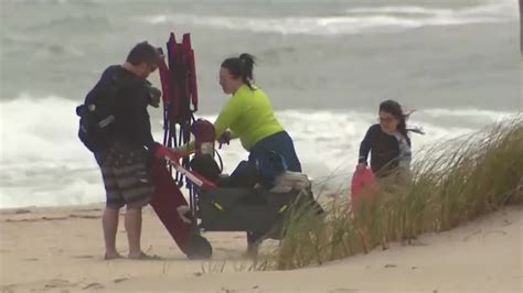 ‘Blow-me-over wind’: Gusty conditions prompt beach warnings across South Florida